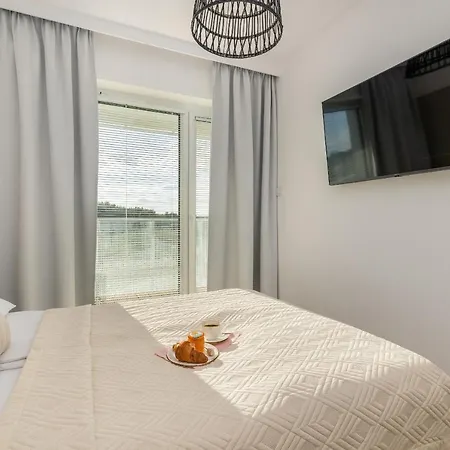 Family With Gym And Swimming Pool By Renters Prestige Kolobřeh