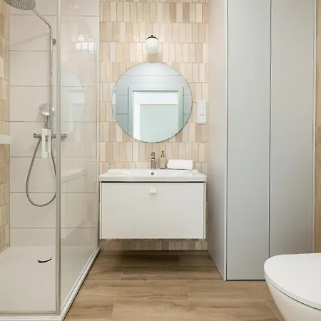 Family With Gym And Swimming Pool By Renters Prestige