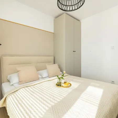 Family With Gym And Swimming Pool By Renters Prestige Apartmán *