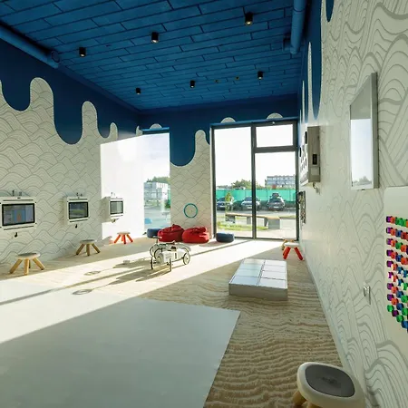 Family With Gym And Swimming Pool By Renters Prestige